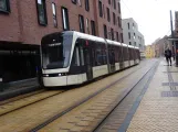 Odense Letbane med lavgulvsledvogn 13 "Øjeblikket" ved ODEON (2024)