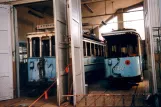 Oslo motorvogn 121 inde i Sagene Remise, Sporveismuseet Vognhall 5 (1995)