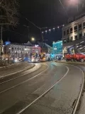 Oslo sporvognslinje 17 med lavgulvsledvogn 158 på Kirkeristen (2022)