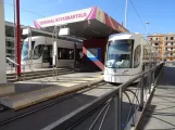 Palermo sporvognslinje 2 med lavgulvsledvogn 11 ved Stazione Notarbartolo (2022)