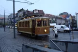 Porto sporvognslinje 22 med motorvogn 131 ved Batalha (2008)
