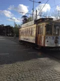 Porto sporvognslinje 22 med motorvogn 220 ved Carmo (2019)
