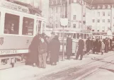 Postkort: Aarhus sporvognslinje 2 med motorvogn 27 ved Banegårdspladsen (1939)