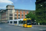 Postkort: Bremen sporvognslinje 6 med lavgulvsledvogn 3037 på Bahnhofsplatz (1995)