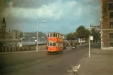 Postkort: London sporvognslinje 26 med dobbeltdækker-motorvogn 1763 på Albert Embankment (1949)