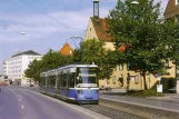 Postkort: München sporvognslinje 19 med lavgulvsledvogn 2122 ved Rathaus Pasing (1995)