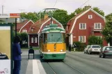 Postkort: Norrköping sporvognslinje 3 med ledvogn 67 ved Marielund (2001)