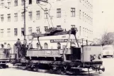 Postkort: Wien arbejdsvogn 6131 nær Bahnhof Brigittenau (1966)