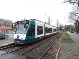 Potsdam sporvognslinje 96 med lavgulvsledvogn 409 "Melbourne" ved Waldstr./Horstweg (2018)