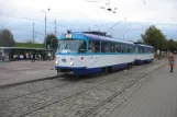 Riga sporvognslinje 2 med motorvogn 30122 på 13.janvāra iela (2012)