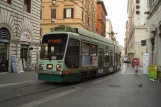 Rom sporvognslinje 14 med lavgulvsledvogn 9010 på Via Daniele Manin (2016)