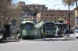 Rom sporvognslinje 19 med ledvogn 7081 ved Risorgimento S.Pietro set forfra (2010)