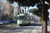 Rom sporvognslinje 5 med ledvogn 7107 på Via Prenestina (2009)
