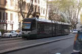 Rom sporvognslinje 8 med lavgulvsledvogn 9103 på Viale Trastevere (2010)