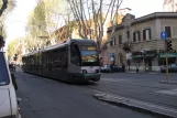 Rom sporvognslinje 8 med lavgulvsledvogn 9106 i krydset Viale Trastevere/Via di S. Francesco a Ripa (2010)