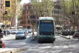 Rom sporvognslinje 8 med lavgulvsledvogn 9235 på Trastevere (2010)