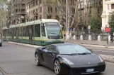 Rom sporvognslinje 8 med lavgulvsledvogn 9250 på Viale Trastevere, set forfra (2010)