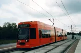 Rostock sporvognslinje 6 med lavgulvsledvogn 658 på Platz der Freundschaft (2004)