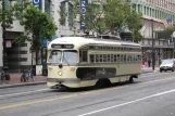 San Francisco F-Market & Wharves med motorvogn 1056 på Market Street (2010)