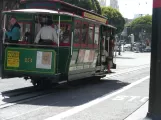 San Francisco kabelbane Powell-Hyde med kabelsporvogn 13 på Columbus Avenue (2009)