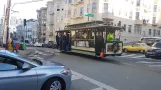 San Francisco kabelbane Powell-Hyde med kabelsporvogn 26 udenfor Cable Car Museum (2019)