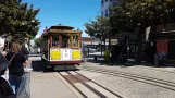 San Francisco kabelbane Powell-Mason med kabelsporvogn 1 ved Taylor & Bay (2021)