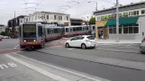 San Francisco ledvogn 1433 i krydset 9th Ave & Irving St. (2021)