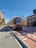 San Francisco sporvognslinje T Third Street med ledvogn 2006 på 4th Street (2023)