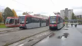 Sankt Petersborg sporvognslinje 6 med motorvogn 3702 ved Korablestroiteley (2017)