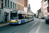 Schwerin sporvognslinje 4 med lavgulvsledvogn 802 ved Schlossblick / IHK (2004)
