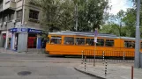 Sofia sporvognslinje 22 med ledvogn 4239 på bul. "Yanko Sakazov" (2014)