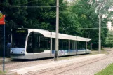 Ulm sporvognslinje 1 med lavgulvsledvogn 41 "Albrecht Berblinger" ved Donauhalle (2007)