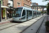 Valenciennes sporvognslinje T1 med lavgulvsledvogn 01 ved Hôtel de Ville (2010)