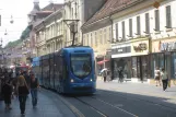 Zagreb sporvognslinje 17 med lavgulvsledvogn 2229 på Ilica ulica (2008)