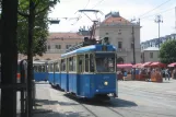 Zagreb sporvognslinje 2 med motorvogn 101 på Trg kralja Tomislava (2008)