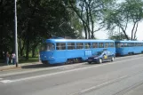Zagreb sporvognslinje 4 med motorvogn 463 nær Ravnice (2008)
