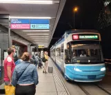 Zürich sporvognslinje 10 med lavgulvsledvogn 3061 ved Lufthavnen (2020)
