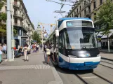 Zürich sporvognslinje 11 med lavgulvsledvogn 3084 ved Renweg (2020)