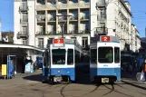 Zürich sporvognslinje 2 med ledvogn 2079 ved Bellevue (2021)
