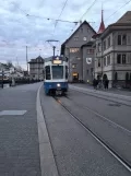 Zürich sporvognslinje 4 med ledvogn 2078 på Limmatquai (2022)