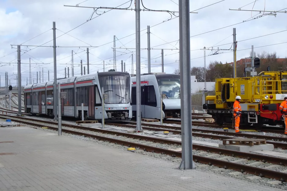 Aarhus lavgulvsledvogn 1101-1201 på opstillingssporet ved Trafik- og Servicecenter (2017)