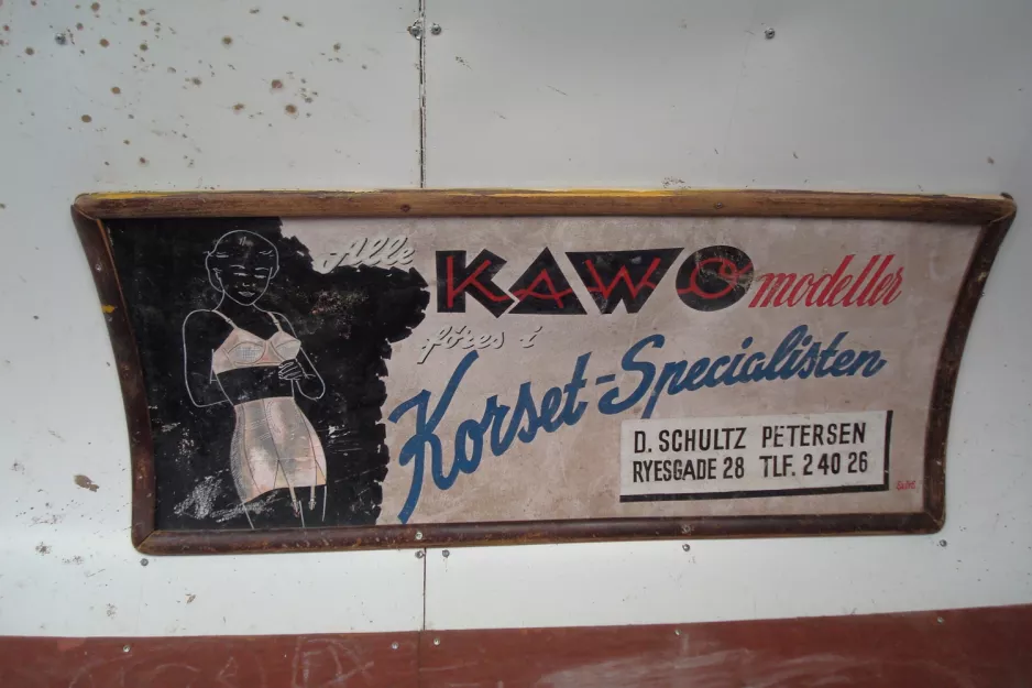 Aarhus motorvogn 9 - reklame for KAWO-modeller (2011)