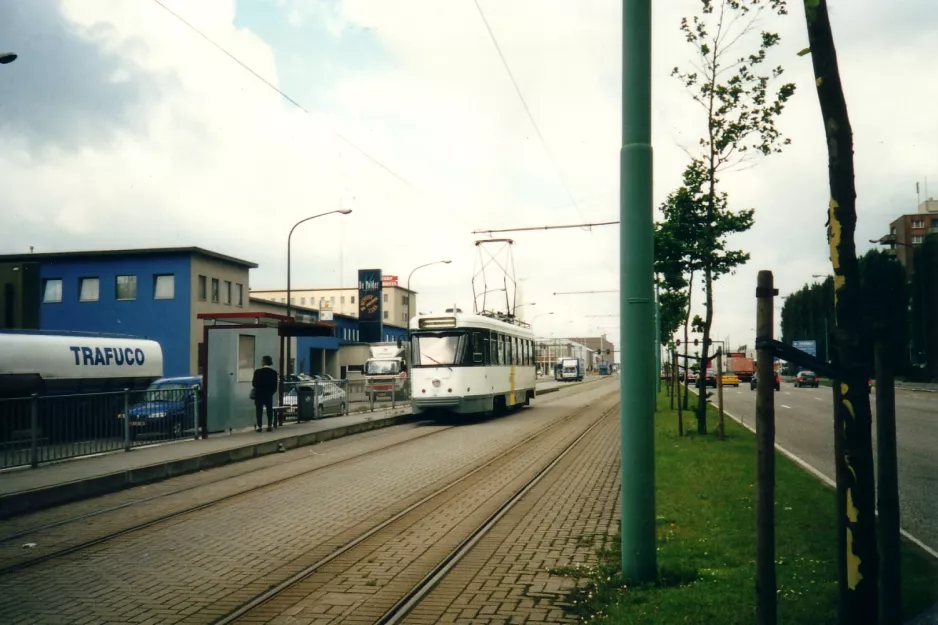 Antwerpen motorvogn 7097 på Groenedaallaan (2002)