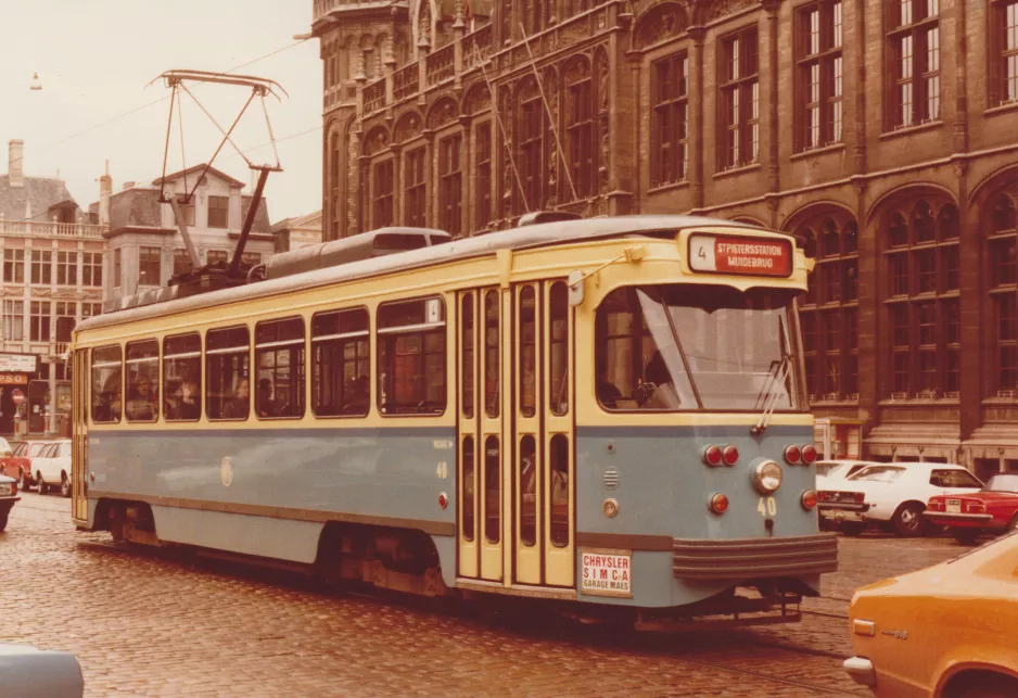 Arkivfoto: Gent sporvognslinje 4 med motorvogn 40 på Korenmarkt (1978)