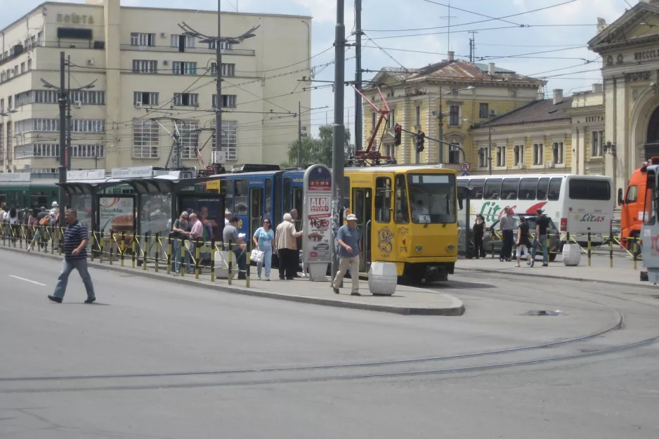 Beograd sporvognslinje 2 med ledvogn 376 ved Savski Trg (2008)