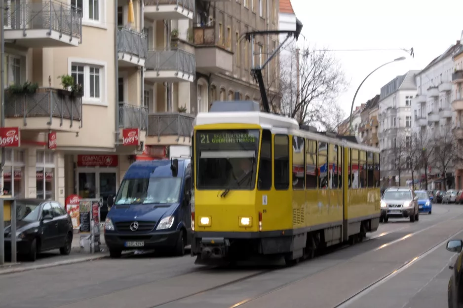 Berlin sporvognslinje 21  nær Wismarplatz (2010)