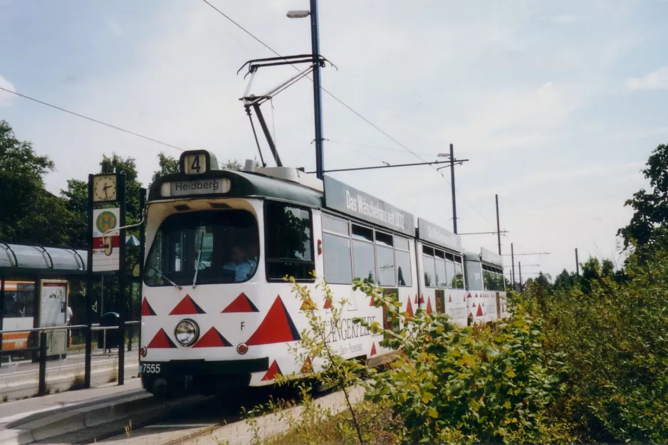 Braunschweig sporvognslinje 4 med ledvogn 7555 ved Wenden (2003)