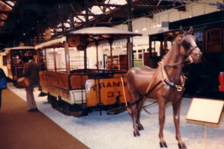 Bruxelles åben hestesporvogn 31 på Musée du Tram (1981)