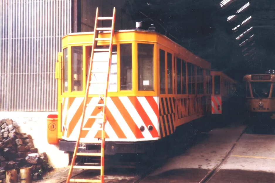 Bruxelles arbejdsvogn 5 inde i remisen Woluwe / Tervurenlaan (1981)