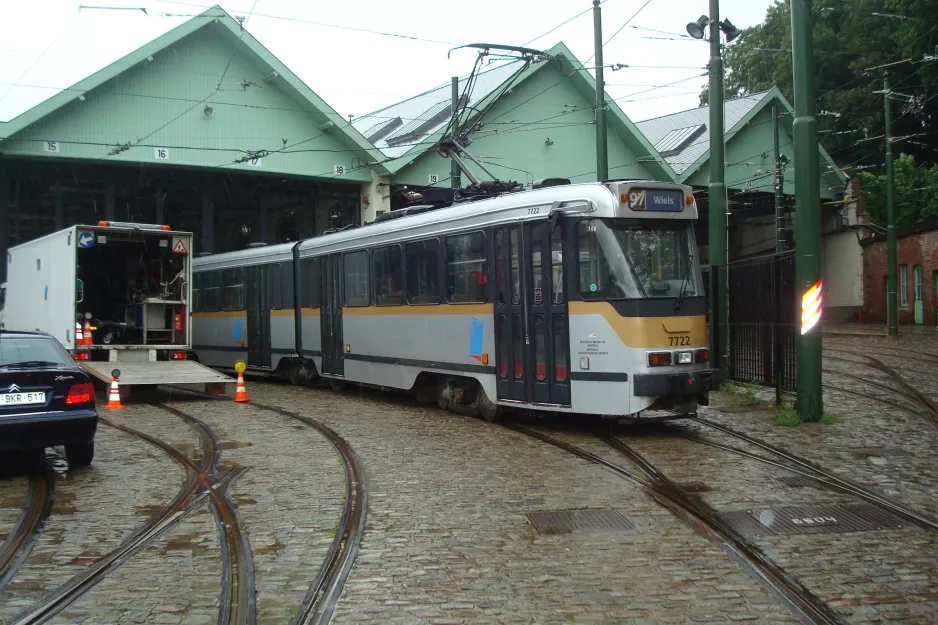 Bruxelles ledvogn 7722 foran Woluwe / Tervurenlaan (2014)